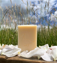 Load image into Gallery viewer, Mango and Passionfruit Soap Bar